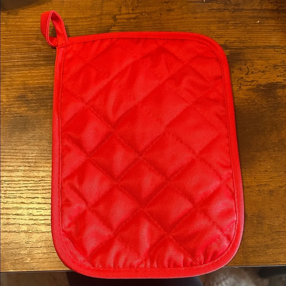6 Red Baking Cheer Pot Holder Bundle